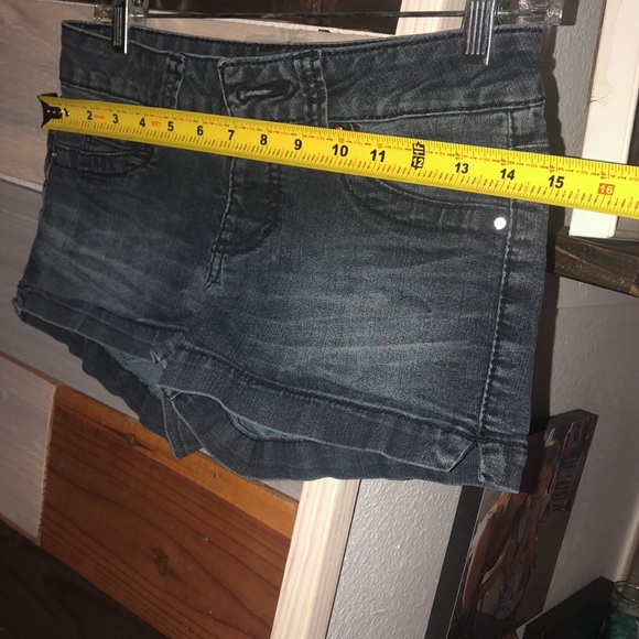 Jean Shorts - size 5 - Picture 7 of 8